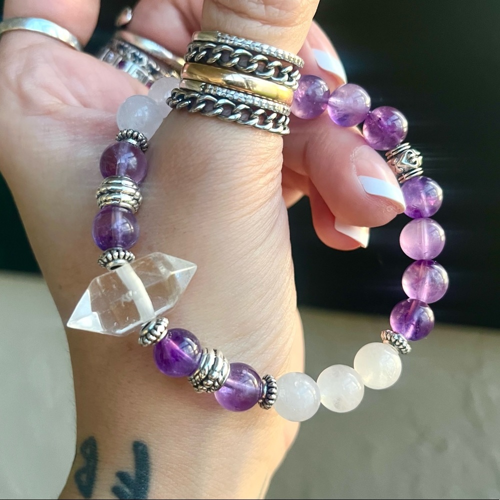 Double point crystal quartz crystal with amethyst & white agate gemstones beads - Picture 6 of 16